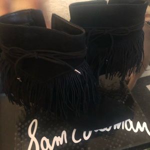 Sam Edelman black suede fringe booties